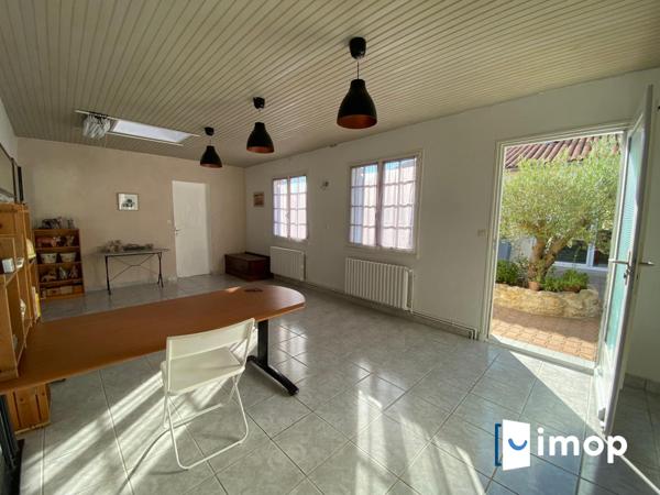 2 maisons indépendantes + 1 atelier !