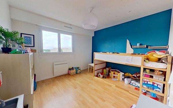 Appartement à vendre    4 pièces • 83 m2 Francheville