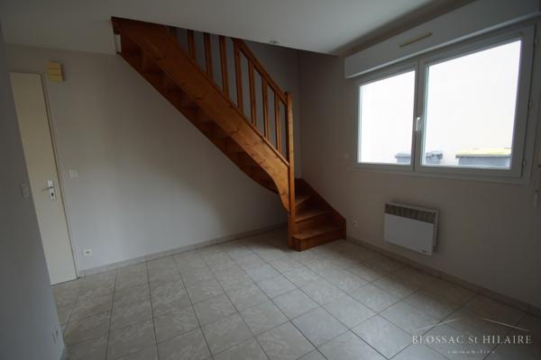 Buxerolles appartement 2 pièce(s) 37.46 avec parking