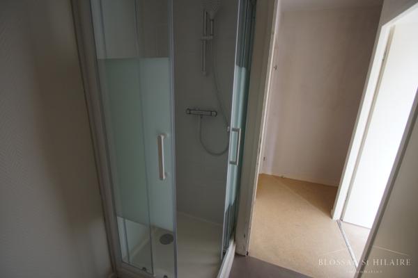 Buxerolles appartement 2 pièce(s) 37.46 avec parking