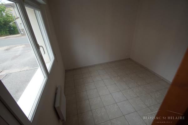 Buxerolles appartement 2 pièce(s) 37.46 avec parking
