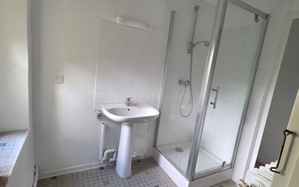 Maison à louer    4 pièces • 163 m2 Contilly