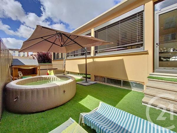 Appartement T4 à vendre  4 pièces - 105,51 m 2   LE PUY EN VELAY  - 43
