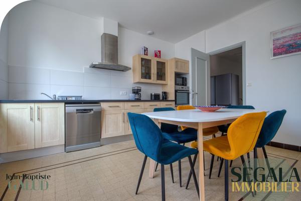 CHAMBRE MEUBLÉE AVEC SALLE D'EAU PRIVATIVE – 480 € CC – À 5 MIN DE LA FAC