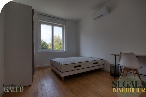 CHAMBRE MEUBLÉE AVEC SALLE D'EAU PRIVATIVE – 480 € CC – À 5 MIN DE LA FAC