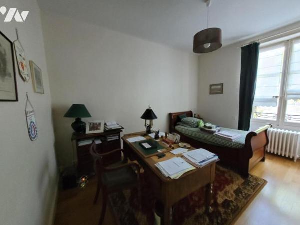 BORD DE MAYENNE - MAISON DE VILLE