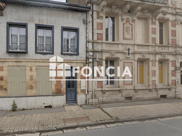 Location Appartement 4 pièces 92 m² - 58 RUE BOURNIZET Vouziers 08400