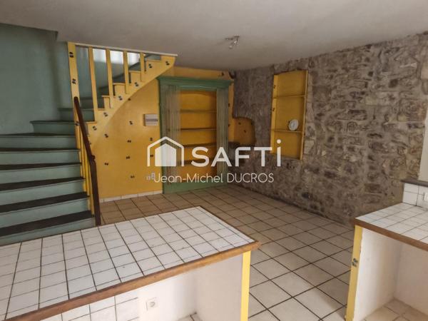 maison de ville type 4 en plein centre historique