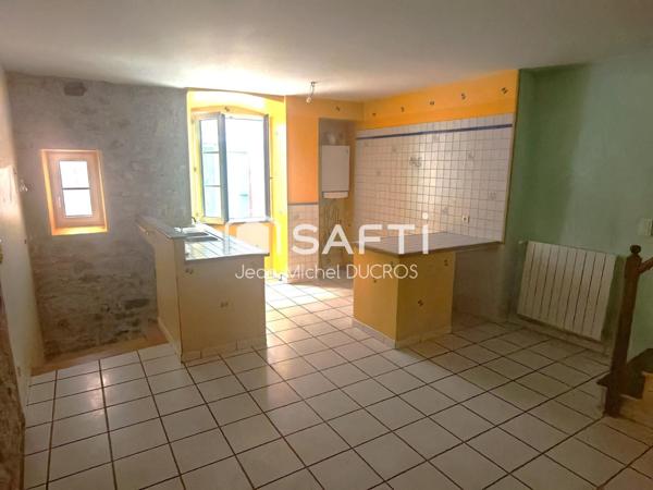 maison de ville type 4 en plein centre historique