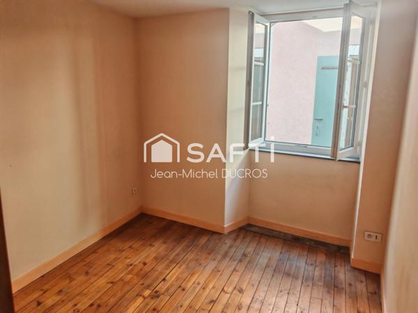 maison de ville type 4 en plein centre historique