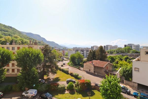 Appartement à vendre 3 pièces SAINT MARTIN LE VINOUX (38)