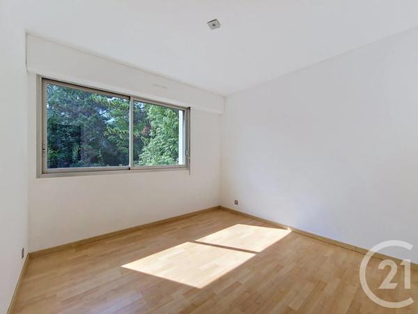 Appartement T4 à vendre  4 pièces - 96,92 m 2   CLERMONT FERRAND  - 63