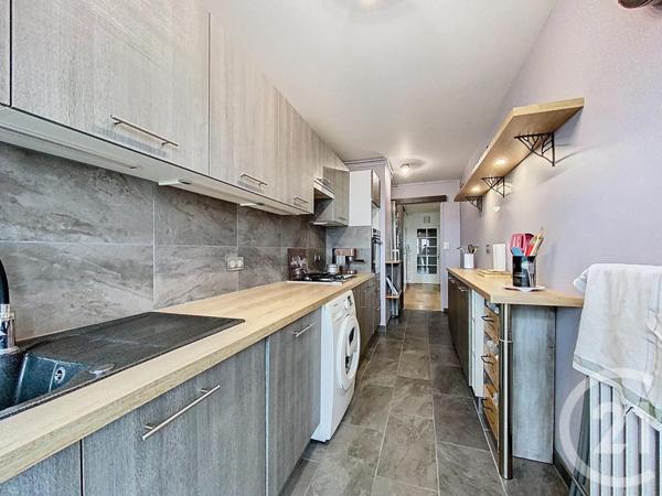 Appartement F4 à vendre  4 pièces - 98,50 m2 LE MEE SUR SEINE - 77