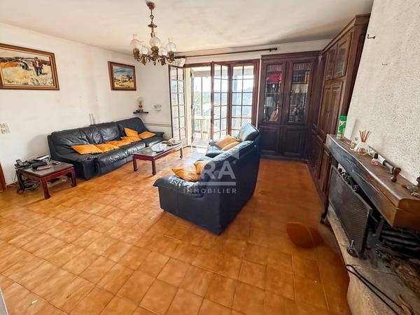 LES PENNES MIRABEAU - EXCLUSIVITE - Maison T4 + sous-sol et garage sur parcelle de  420m2