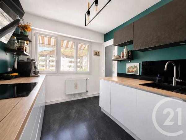 Appartement T4 à vendre  4 pièces - 103,24 m 2   AIX LES BAINS  - 73