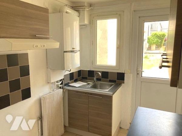 PETIT COURONNE - Maison de ville (50 m²) 2 chambres