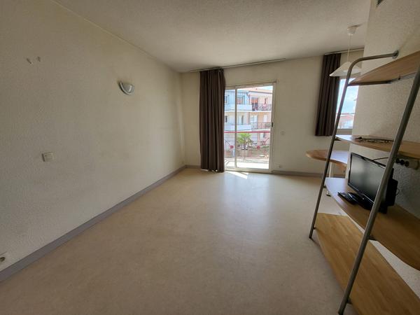 Appartement 1 pièce à louer Rochefort - 17300 / Réf: 1897