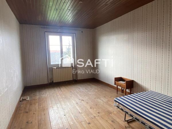 Maison et ses multiples dépendances sur 3700 m² cadastrés