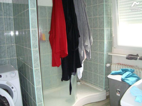 Immeuble à vendre à PONTIVY (56300), Morbihan (56), spécial investisseurs, bel emplacement pour...