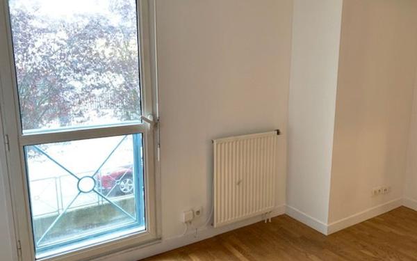 Appartement à louer    1 pièce • 19 m2 Châtillon