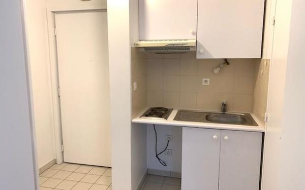 Appartement à louer    1 pièce • 19 m2 Châtillon