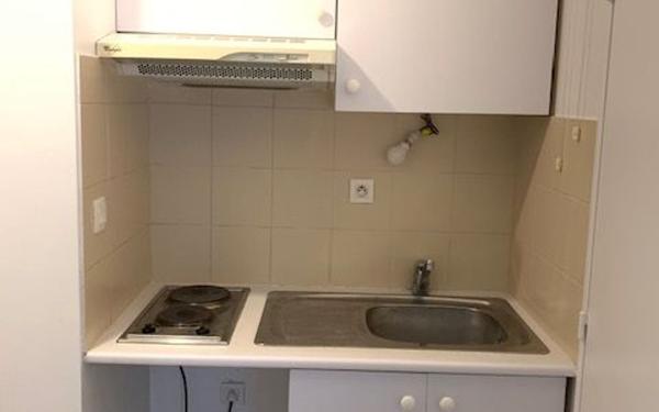 Appartement à louer    1 pièce • 19 m2 Châtillon