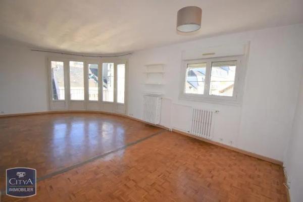 Appartement à louer 4 pièces 72.79m² Le Mans (72000)