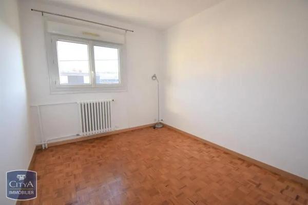 Appartement à louer 4 pièces 72.79m² Le Mans (72000)