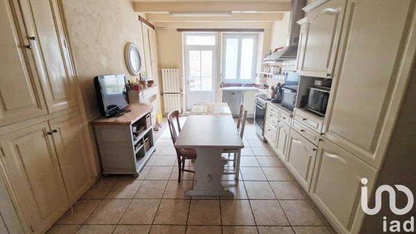 Maison à vendre 7 pièces 186 m² Saint-Pompain