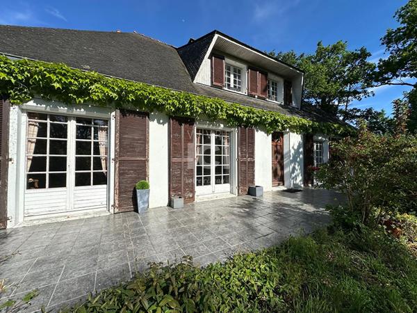 Maison - 5 pièces- 155 m²