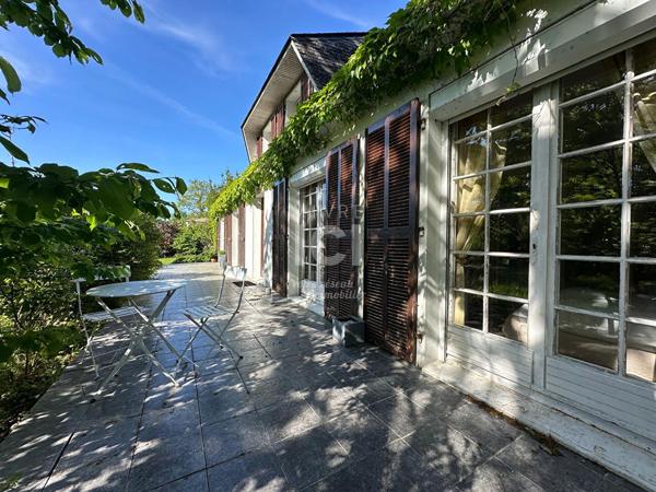 Maison - 5 pièces- 155 m²