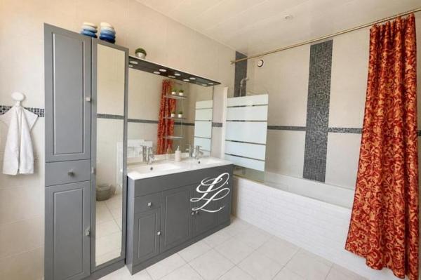 Vente - Maison 4 pièces 84 m 2 LE MANS (72100)