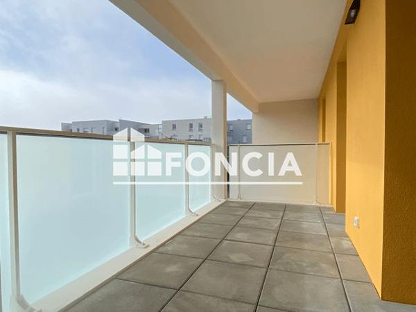 Location Appartement 3 pièces 59.82 m² - RES LE M La Rochelle 17000