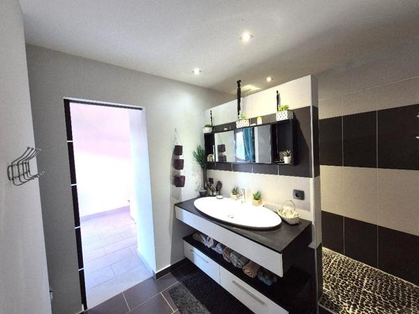 Villa F5 meublée longue durée