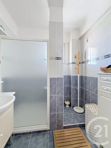 Appartement F3 à vendre  3 pièces - 66,41 m 2   CAGNES SUR MER  - 06