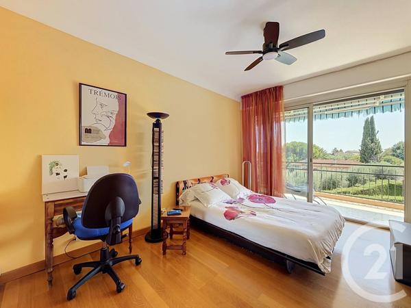 Appartement F3 à vendre  3 pièces - 66,41 m 2   CAGNES SUR MER  - 06