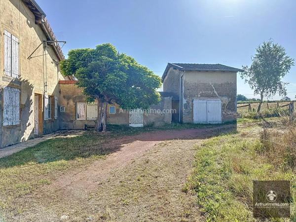 Vente Maison 5 pièces 160 m2 à Pouilly-sous-Charlieu