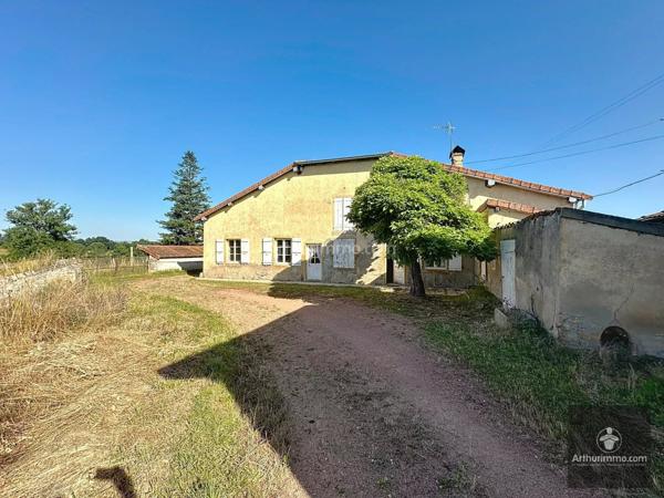Vente Maison 5 pièces 160 m2 à Pouilly-sous-Charlieu