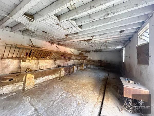 Vente Maison 5 pièces 160 m2 à Pouilly-sous-Charlieu