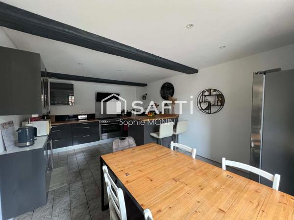Maison de 170m² avec fort potentiel à FEILLENS