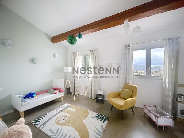 Magnifique Villa T5 de 170 m2 sur un terrain de 800m2 - Au calme absolu - Secteur Camoins 13011