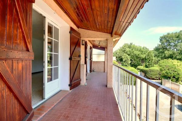 Maison à vendre  8 pièces - 190 m 2   FAYENCE  - 83