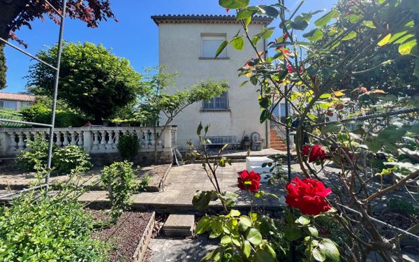 Maison à vendre    7 pièces •  Barjac