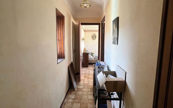 Maison à vendre    7 pièces •  Barjac