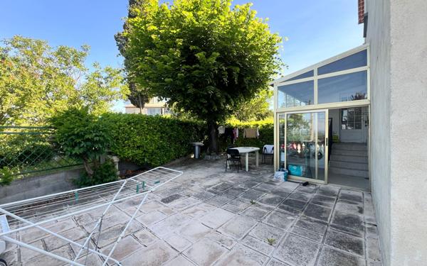 Maison à vendre    7 pièces •  Barjac