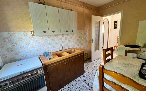 Maison à vendre    7 pièces •  Barjac