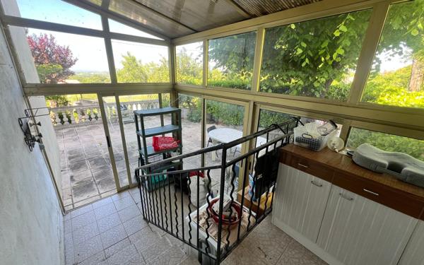 Maison à vendre    7 pièces •  Barjac