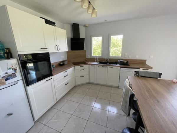 Maison à louer 900 € CC Collonges-la-Rouge 4 p 103 m² DPE D