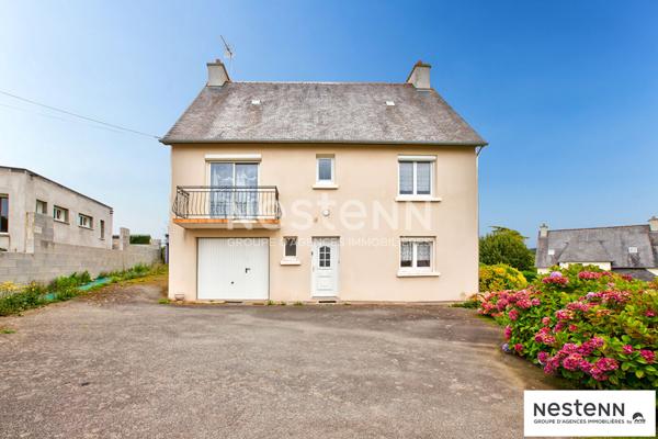 Maison à proximité du centre de PLAINTEL, 1150 m² de terrain, 2 chambres