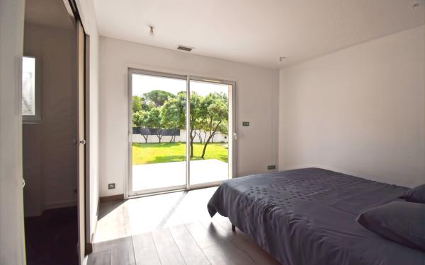 Maison à vendre    4 pièces •  Uzès